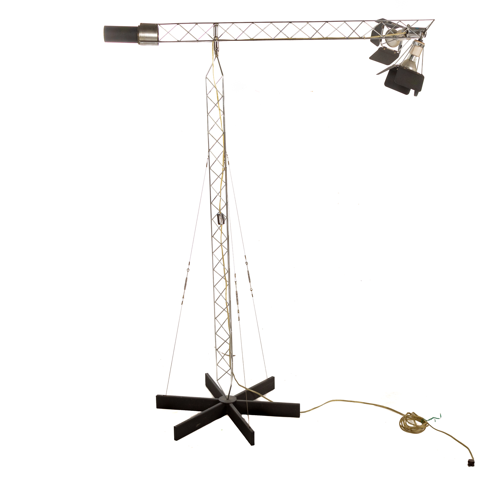ARCHITECTURAL CRANE BOOM FLOOR