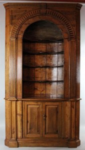 ARCHITECTURAL PINE CORNER CUPB