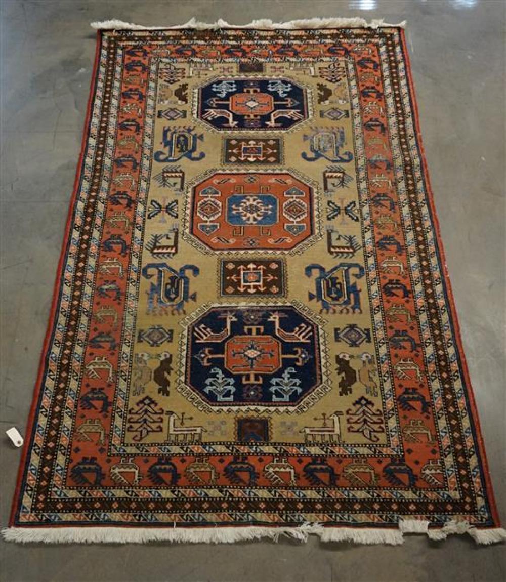 ARDEBIL RUG, 8 FT 6 IN X 5 FT 4