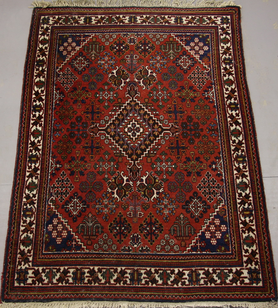 AREA MAT - 3'7'' x 4'11'' - Persian