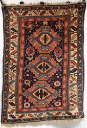 AREA RUG - 3'6'' X 5' 1'' - An