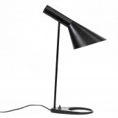 ARNE JACOBSEN Arne Jacobsen, V