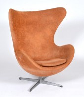 ARNE JACOBSEN FOR FRITZ HANSEN