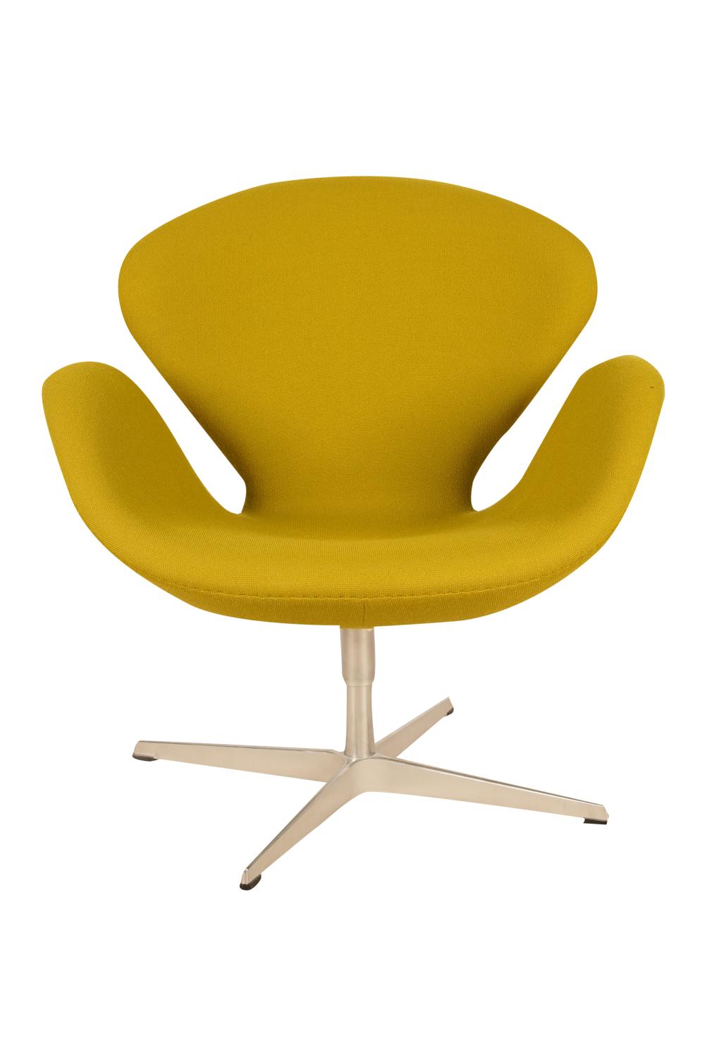 ARNE JACOBSEN / FRITZ HANSEN: