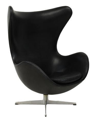 ARNE JACOBSEN FRITZ HANSEN BLACK
