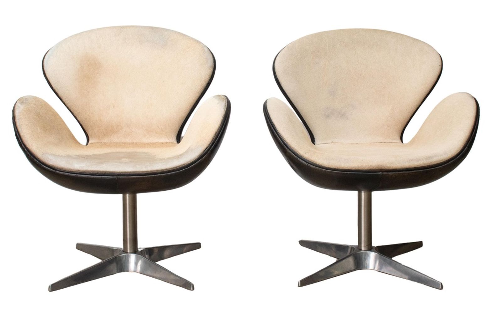 ARNE JACOBSEN MID-CENTURY MODERN