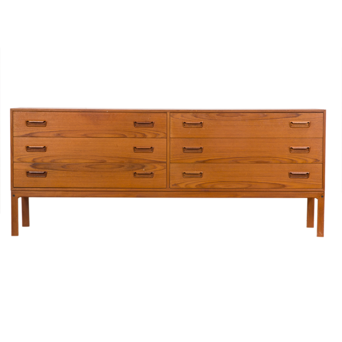 ARNE WAHL IVERSEN, DOUBLE DRESSER