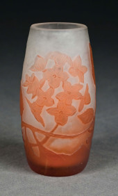 ARSALL CAMEO CUT CABINET VASE<