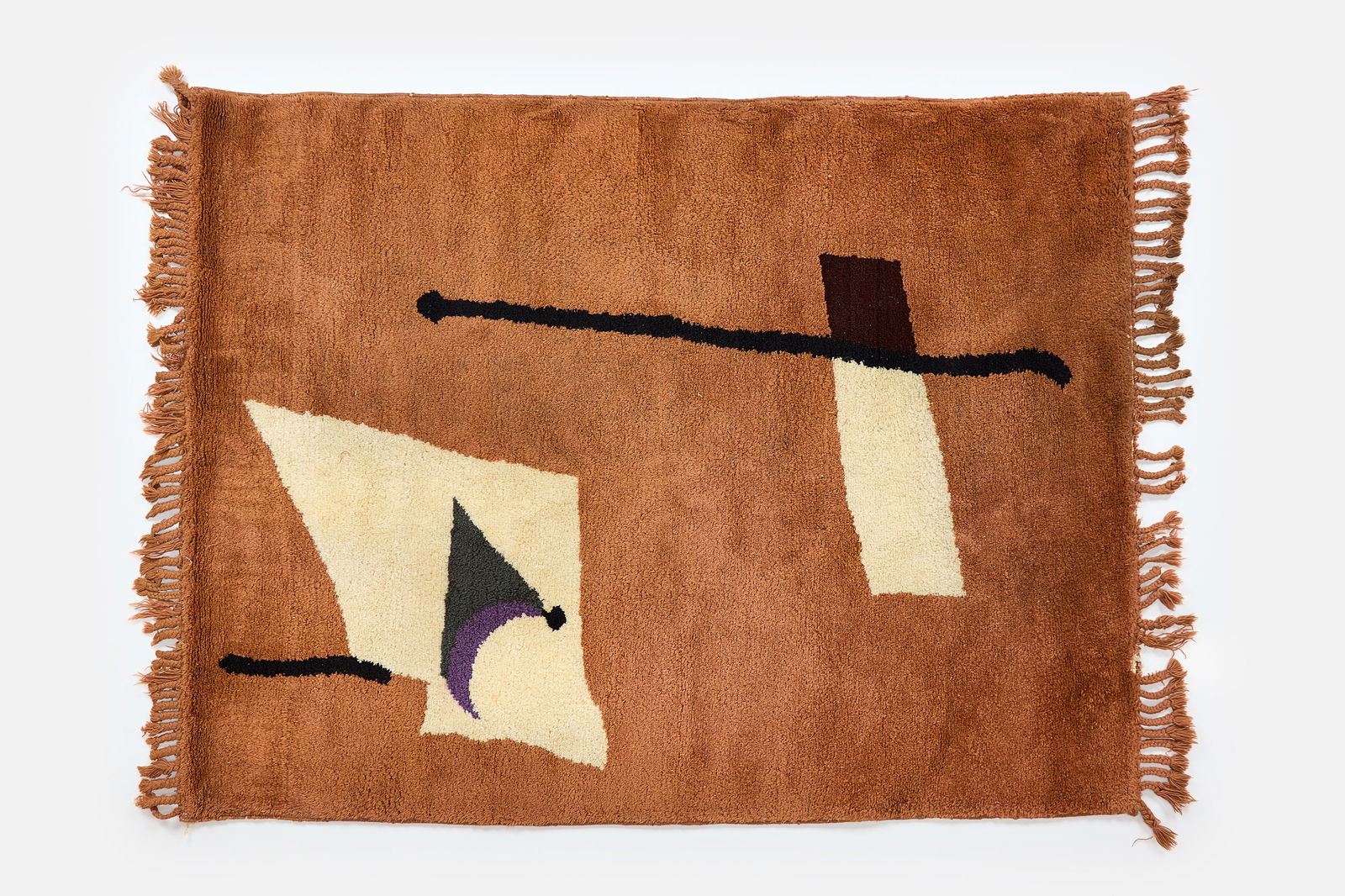 ART DECO, AREA RUG (6' 7" X 4'