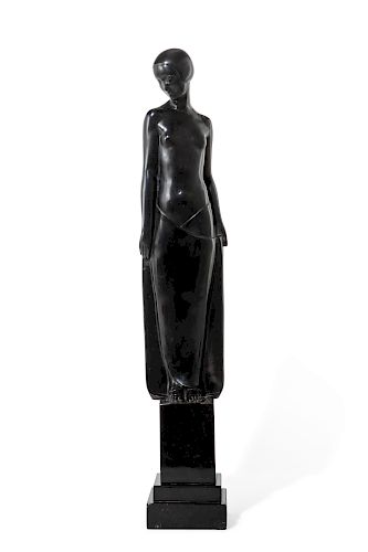 ART DECO BRONZE MODEL OF A WOMAN,