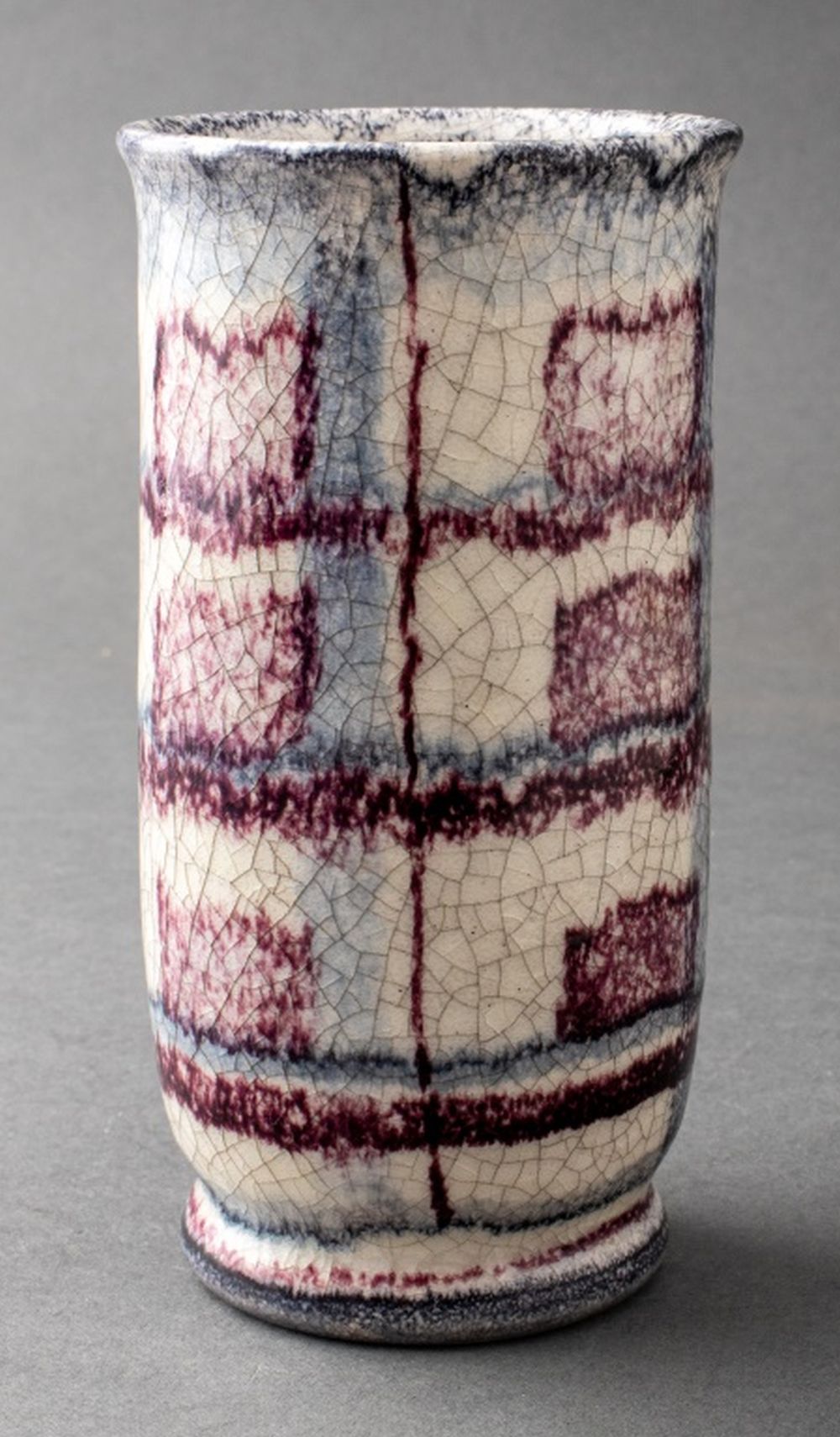 ART DECO CERAMIC VASE, 1920S Art