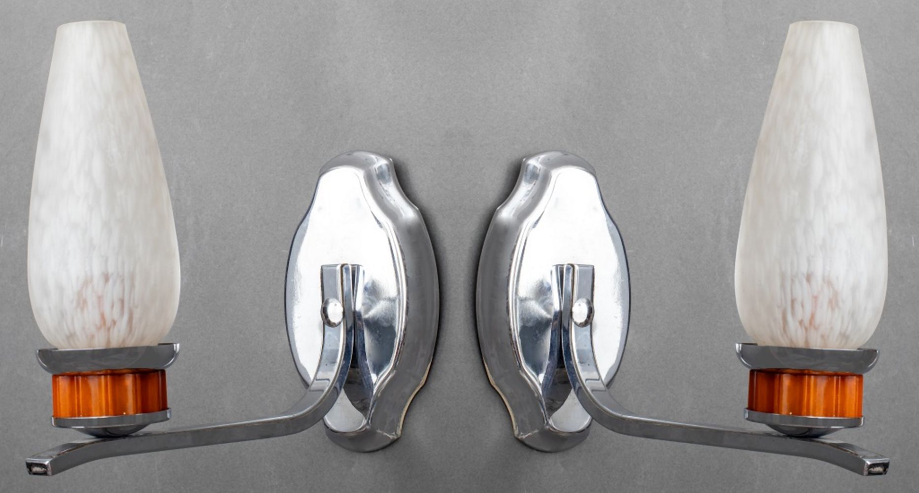 ART DECO CHROMED METAL & BAKELITE