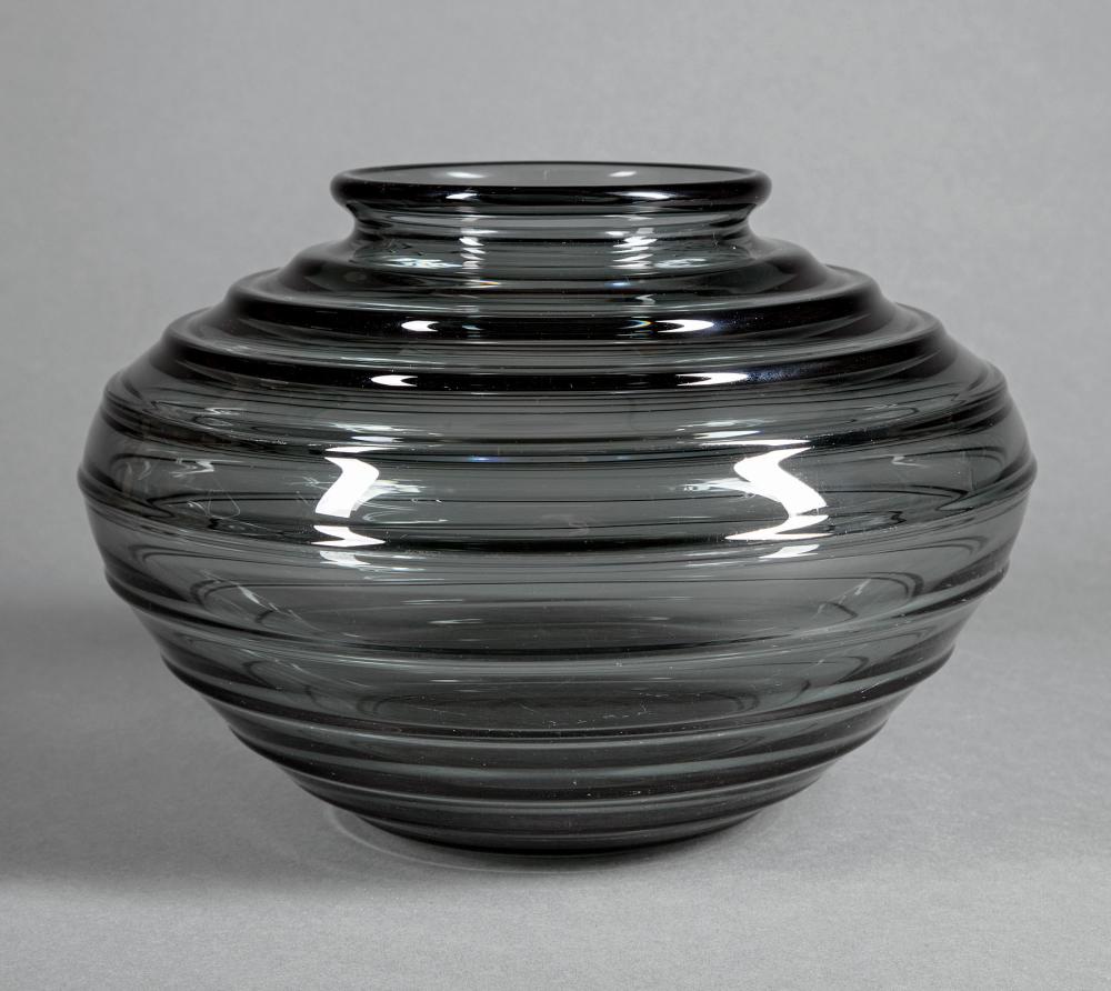 ART DECO DAUM GLASS VASEArt Deco