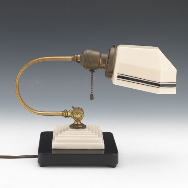 ART DECO DESK LAMP WITH MOLDED