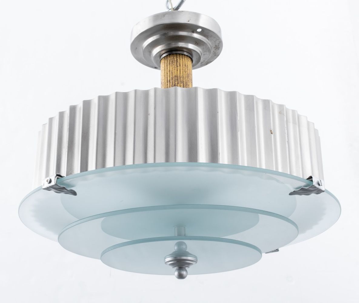 ART DECO DESKEY MANNER GLASS DISC