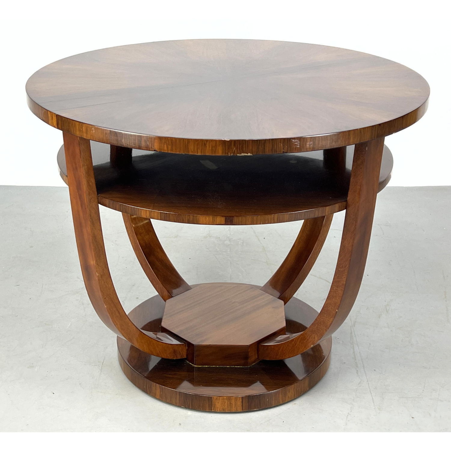 Art Deco French Polish Round Center