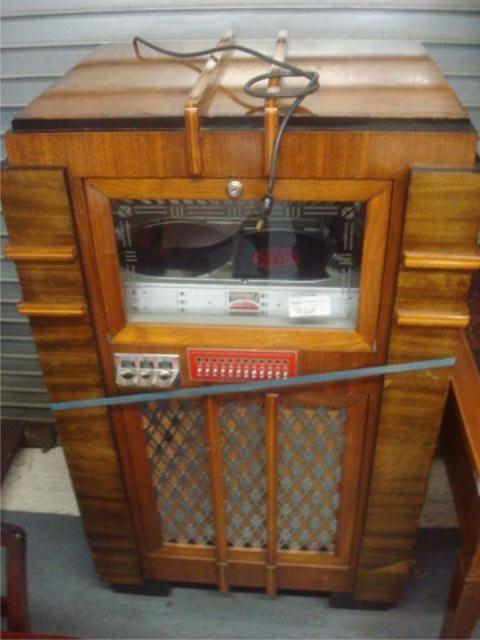 Art Deco Jukebox on Wheels.
