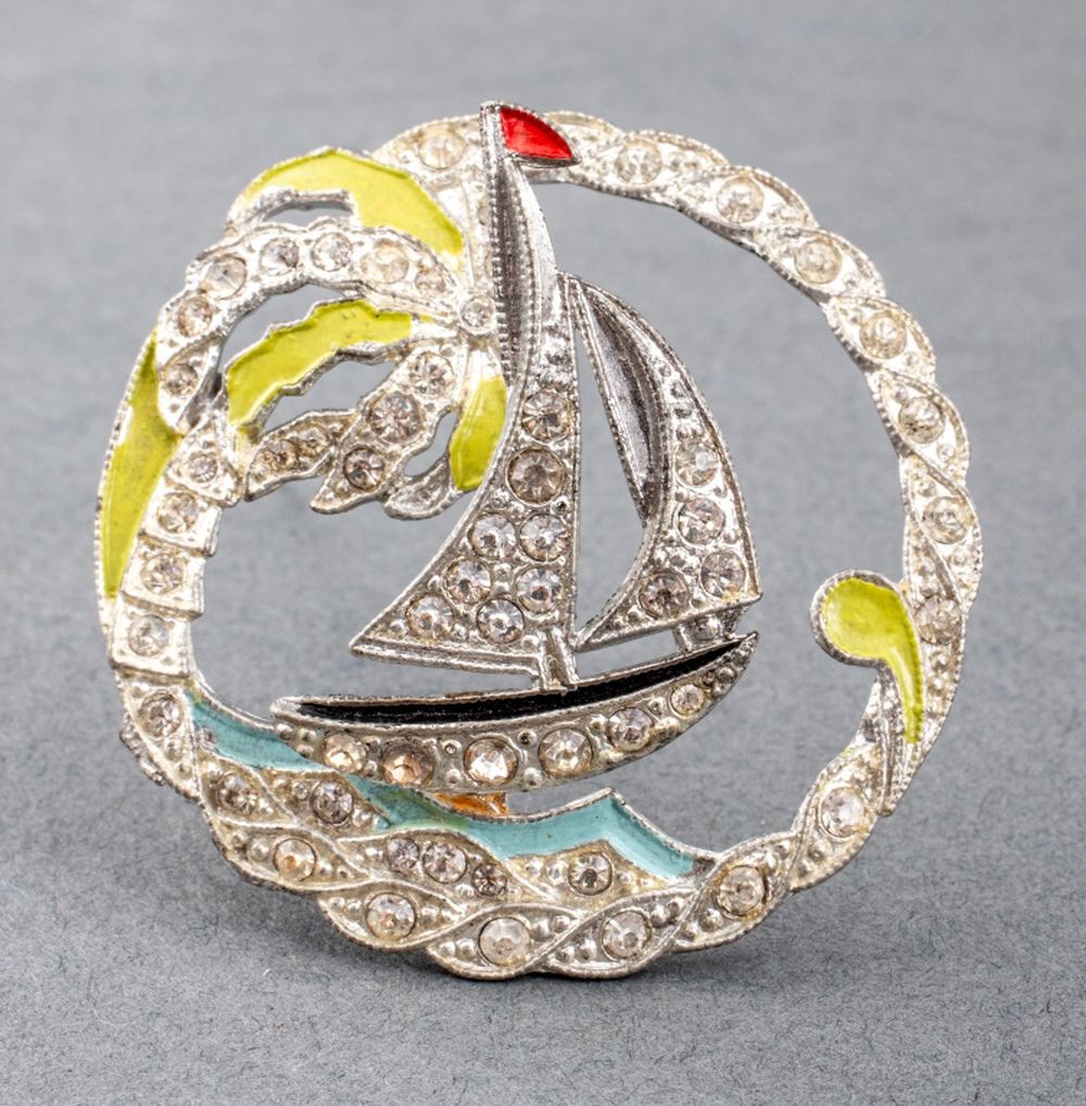 ART DECO NAUTICAL MOTIF TREMBLER
