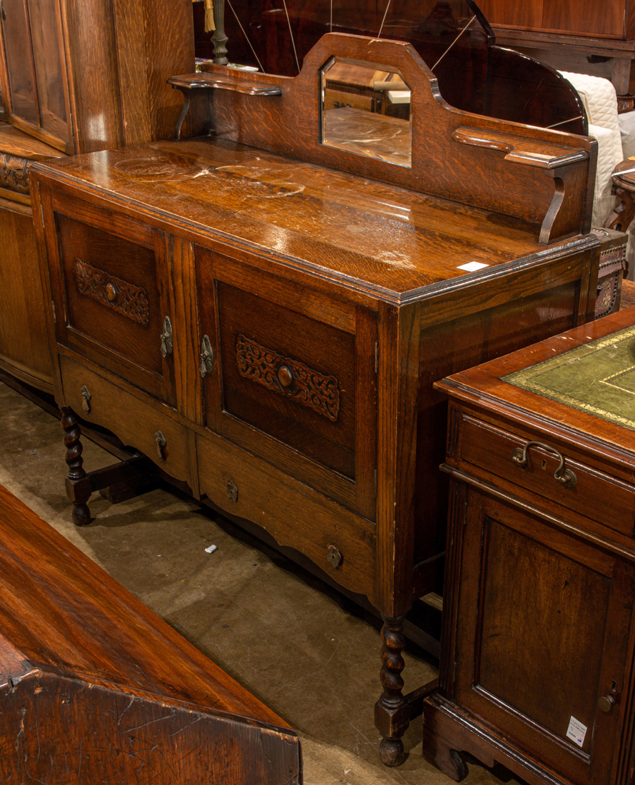 ART DECO OAK SIDEBOARD Art Deco oak