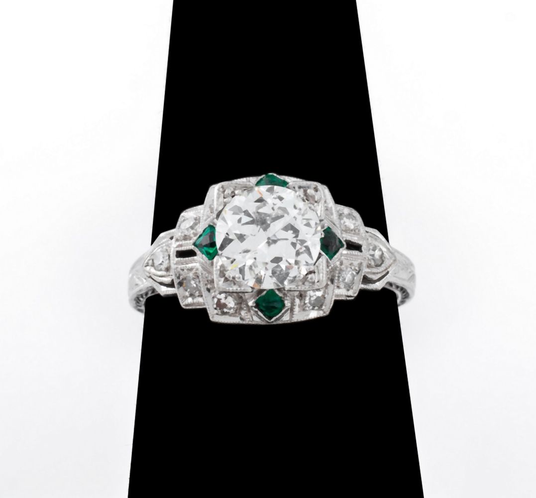 ART DECO PERIOD PLATINUM DIAMOND