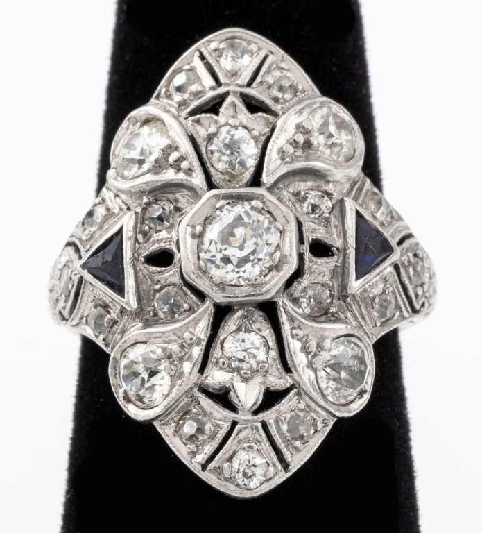 ART DECO PLATINUM DIAMOND