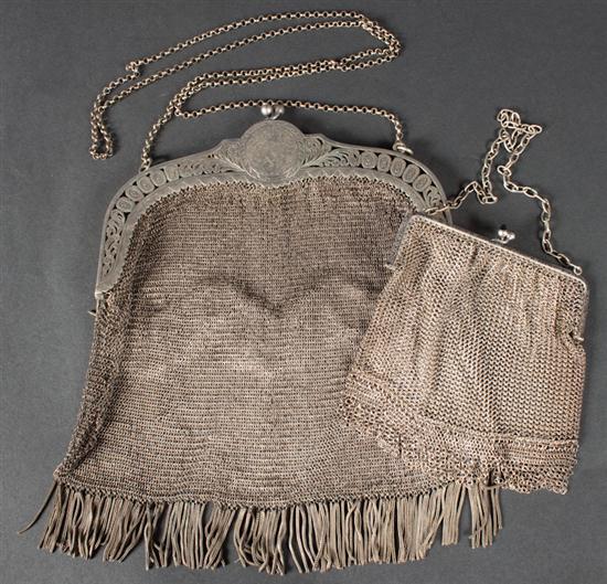 Art Deco silver mesh purse;
