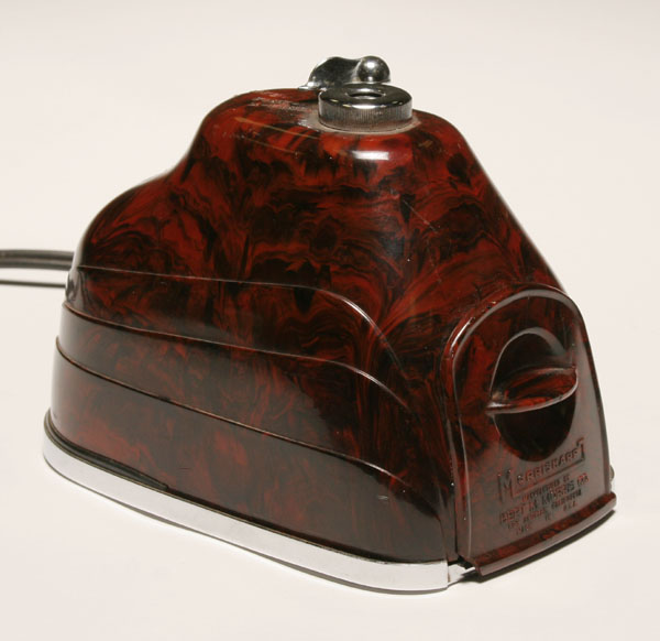 Art Deco streamline 'Morrisharp'