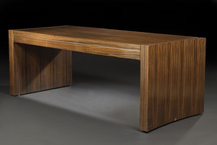 Art Deco-Style Macassar