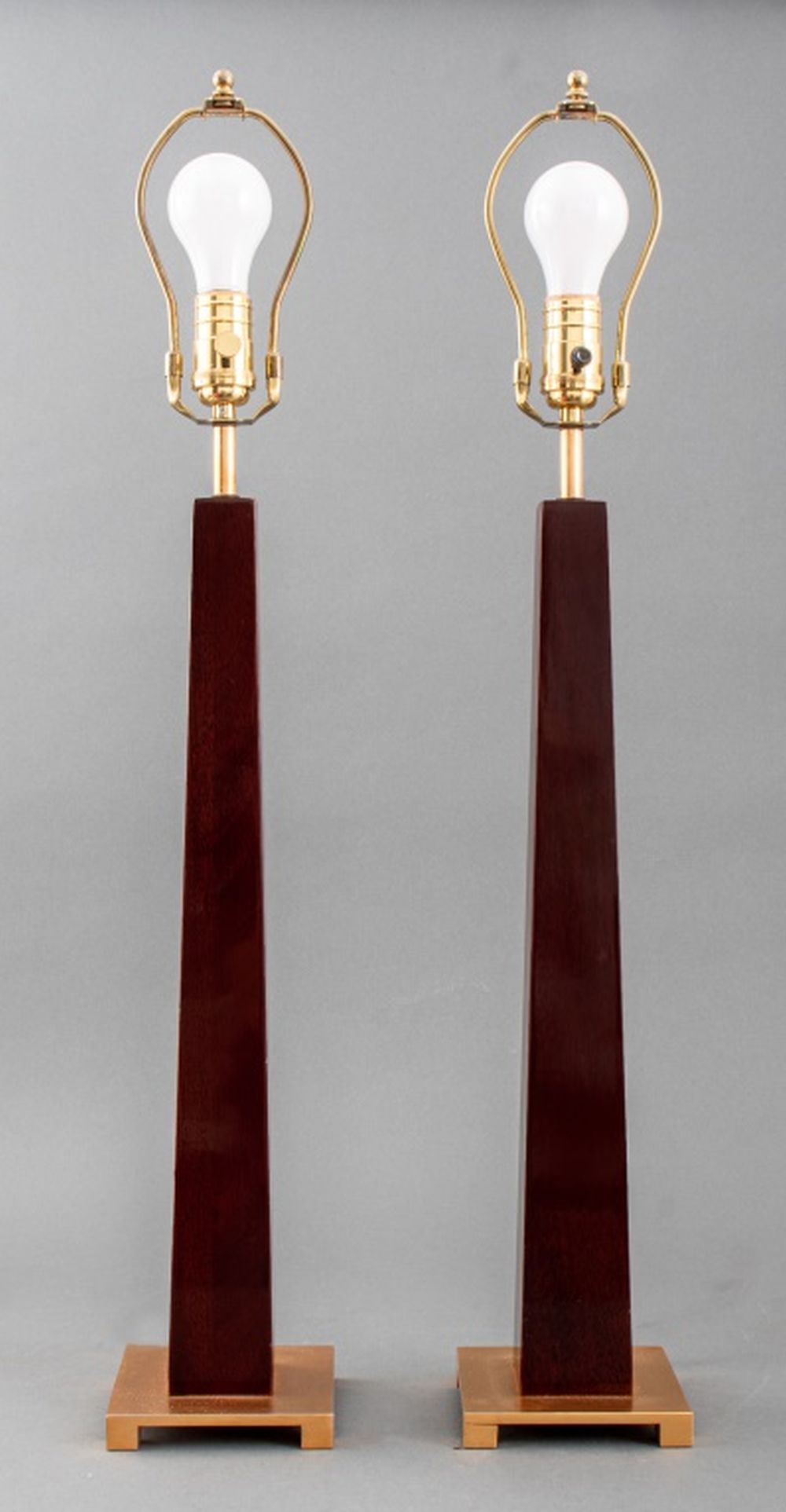 ART DECO STYLE MAHOGANY TABLE
