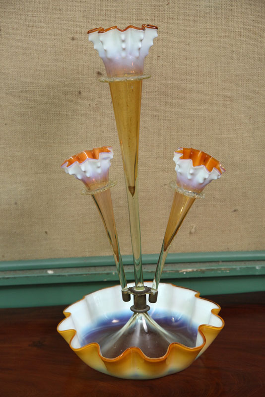 ART GLASS EPERGNE. Opalescent