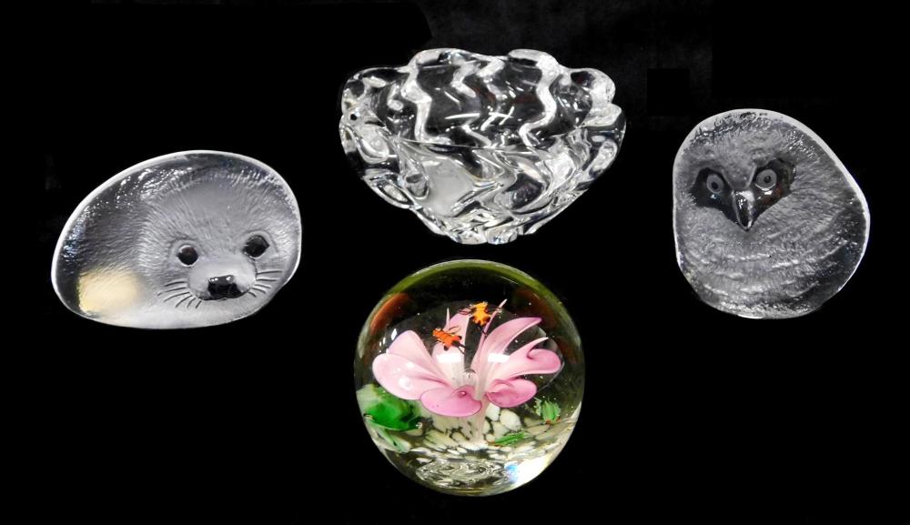 ART GLASS: FOUR PIECES OF