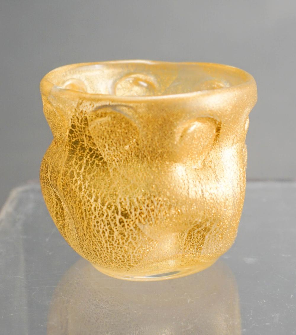 ART GLASS GOLD DECORATED CUP, H: