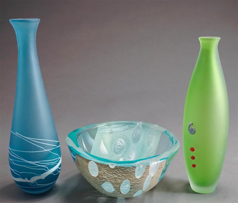 ART GLASS OVAL BOWL AND TWO
