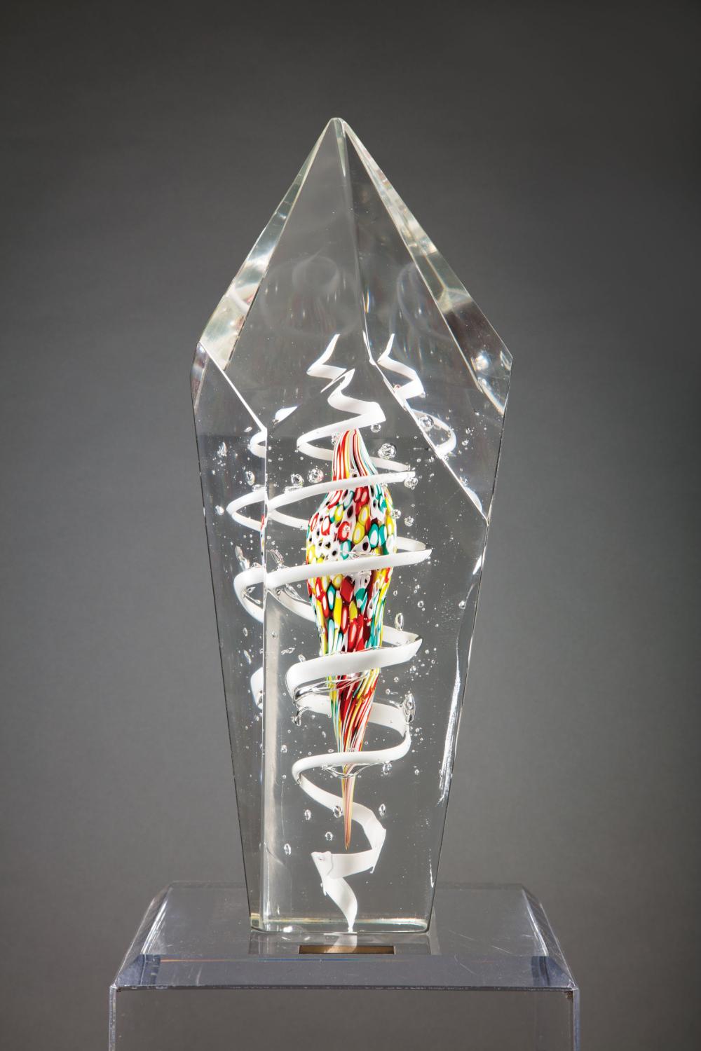 ART GLASS SCULPTURE BY ROBERT