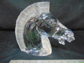 ART GLASS SCULPTURE OF A HORSE