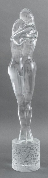 ART GLASS SCULPTURE OF AN EMBR