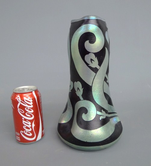 Art glass vase. 11 1/2'' Ht.