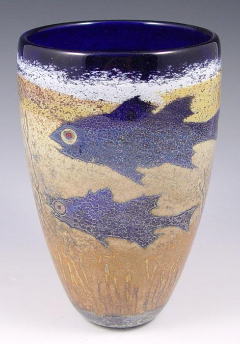 ART GLASS VASE BY PAUL BENDZUNAS: