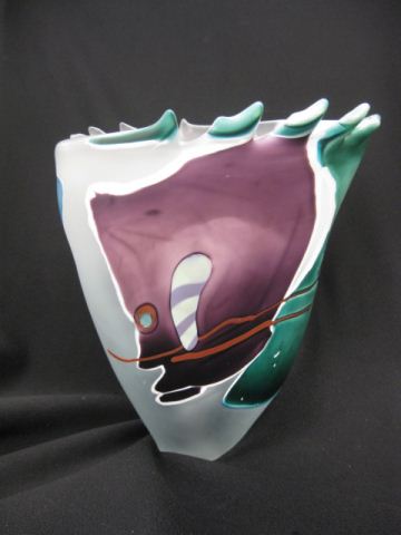 Art Glass Vase Cameo profile of a