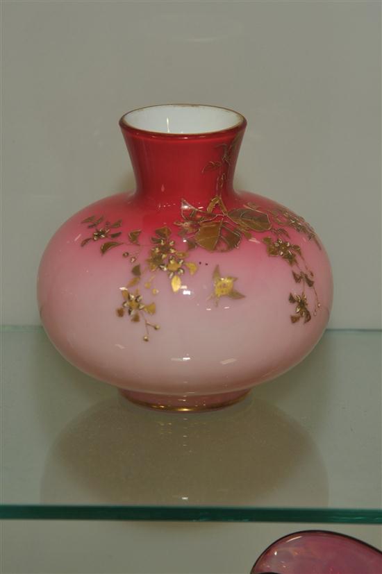 ART GLASS VASE. English  first half