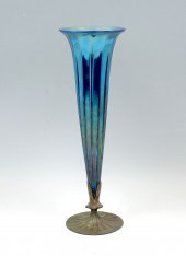 ART GLASS VASE: Iridescent blu