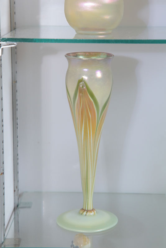 ART GLASS VASE. Unattributed.