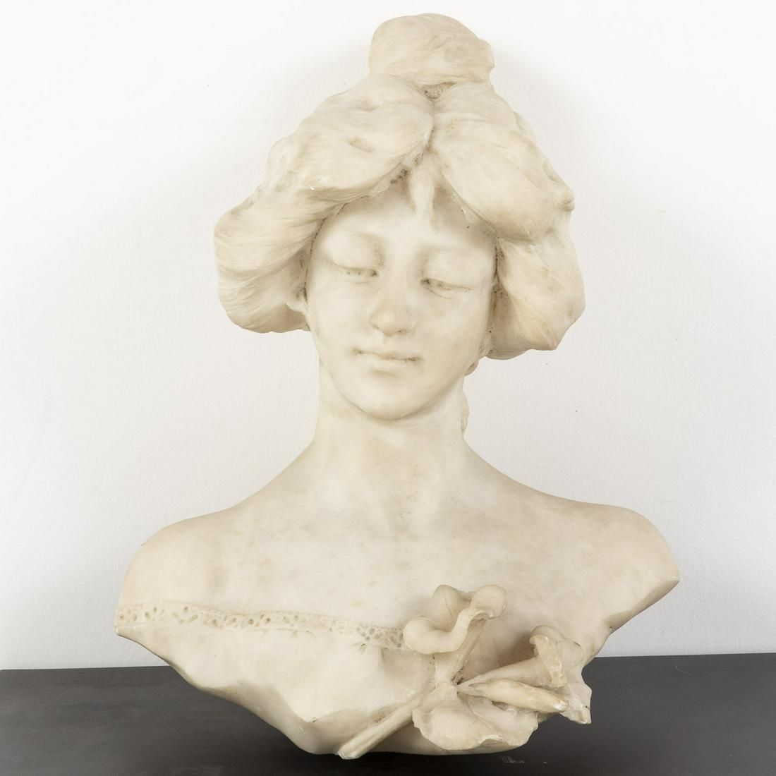 ART NOUVEAU MARBLE BUST OF A