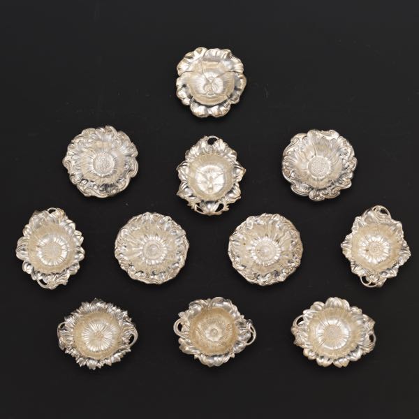 ART NOUVEAU NUT DISHES, SET OF