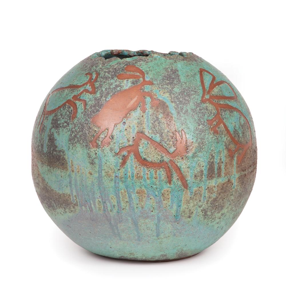 ART POTTERY CERAMIC PLANTERArt