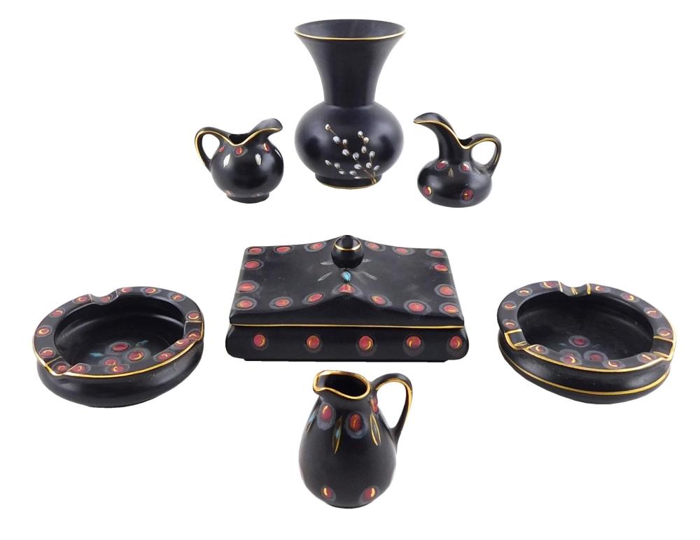 ART POTTERY: GOUDA "ZWARO" PATTERN,