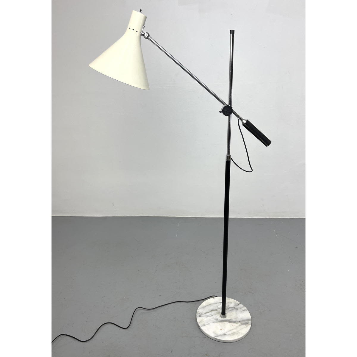 Arteluce Single Arm Floor Lamp with