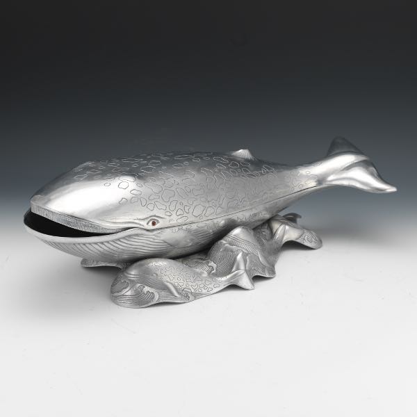 ARTHUR COURT ALUMINUM WHALE