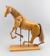 ARTICULATED ARTIST’S WOODEN HO