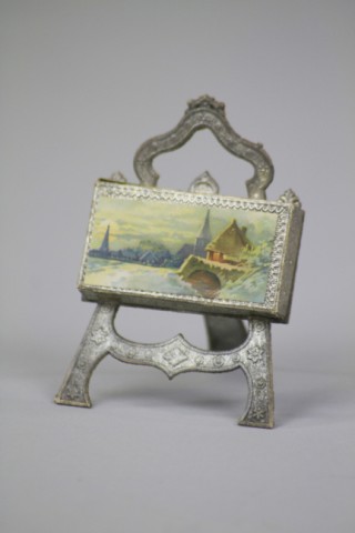 ARTIST EASEL WITH PAINTING